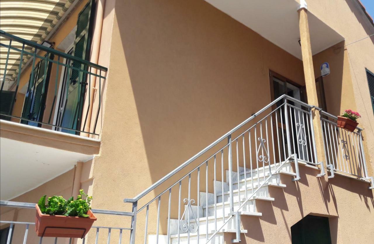 Apartamento A & M House Moneglia Exterior foto